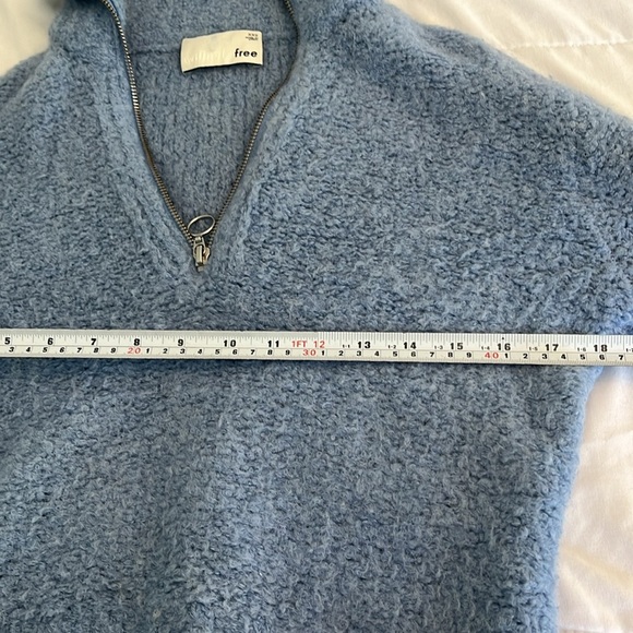 Wilfred Free
Gwyneth Sweater Cropped Blue Size XXS. Alpaca blend Quarter Zip - Picture 9 of 14